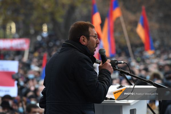 Митинг оппозиции с требованием отставки премьер-министра (5 декабря 2020). Еревaн - Sputnik Армения