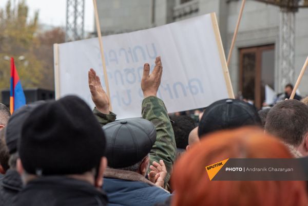 Митинг оппозиции с требованием отставки премьер-министра (5 декабря 2020). Еревaн - Sputnik Армения