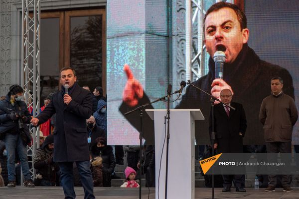 Митинг оппозиции с требованием отставки премьер-министра (5 декабря 2020). Еревaн - Sputnik Армения