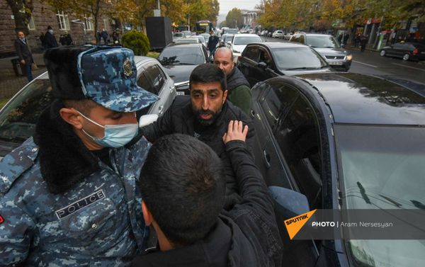 Активисты перекрыли движение центральных улиц столицы (8 декабря 2020). Еревaн - Sputnik Армения