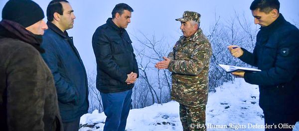 Рабочая группа во главе с омбудсменом Арманом Татояном посетила села Сюника (11 декабря 2020). Хндзореск - Sputnik Армения
