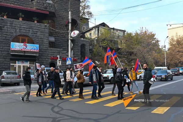 Նիկոլ Փաշինյանի հրաժարականի պահանջով բողոքի ակցիաները Երևանում. դեկտեմբերի 11 - Sputnik Արմենիա