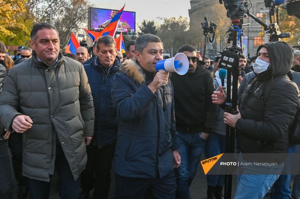 Նիկոլ Փաշինյանի հրաժարականի պահանջով բողոքի ակցիաները Երևանում. դեկտեմբերի 11 - Sputnik Արմենիա