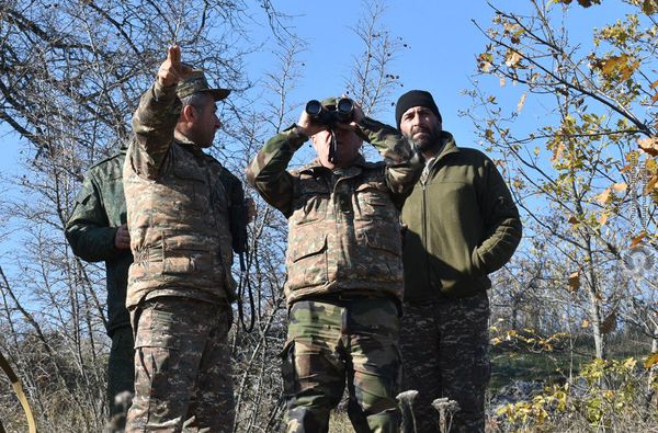 Армянские военные участвуют в процессе демаркации границы на юге страны - Sputnik Армения