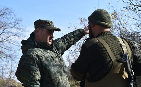 Армянские военные участвуют в процессе демаркации границы на юге страны - Sputnik Армения
