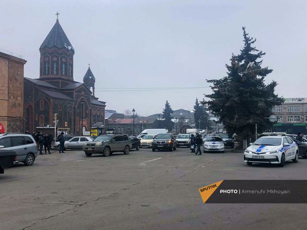 Ինչի՞ համար է մեր կառավարությունը. Գյումրիում պահանջում են Փաշինյանի հրաժարականը - Sputnik Արմենիա