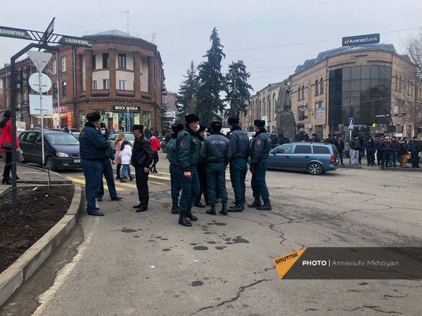 Ինչի՞ համար է մեր կառավարությունը. Գյումրիում պահանջում են Փաշինյանի հրաժարականը - Sputnik Արմենիա