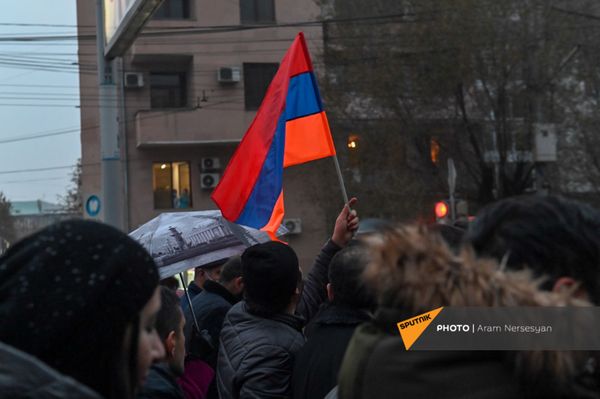 Шествие оппозиции Армения без Никола: парализовано движение на проспекте Комитаса - Sputnik Армения