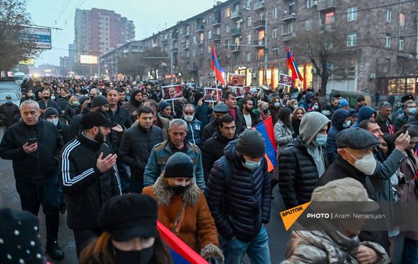 «Նիկոլը չունի հանրային աջակցություն». մեկնարկել է ՀՀ վարչապետի հրաժարականի պահանջով երթը «Նիկոլը չունի հանրային աջակցություն». մեկնարկել է ՀՀ վարչապետի հրաժարականի պահանջով երթը - Sputnik Արմենիա