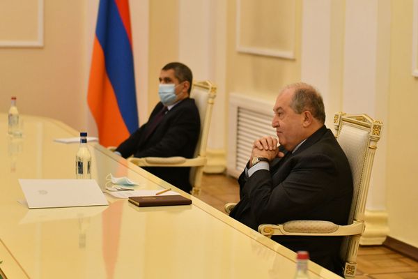 Նախագահն իրավաբանների հետ քննարկել է Արցախի հետ կապված միջազգային իրավական խնդիրներ  - Sputnik Արմենիա