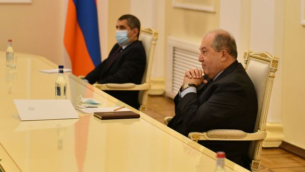 Президент Республики Армения Армен Саркисян встретился с омбудсменом Арманом Татояном и другими представителями юридического сообщества (14 декабря 2020). Еревaн - Sputnik Армения