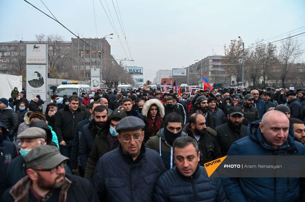 Шествие оппозиции с требованием отставки правительства Армении во главе с премьер-министром (14 декабря 2020). Еревaн - Sputnik Армения