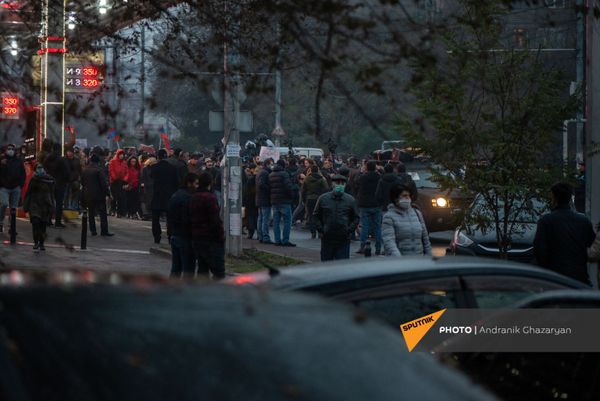 Шествие оппозиции с требованием отставки правительства Армении во главе с премьер-министром (14 декабря 2020). Еревaн - Sputnik Армения