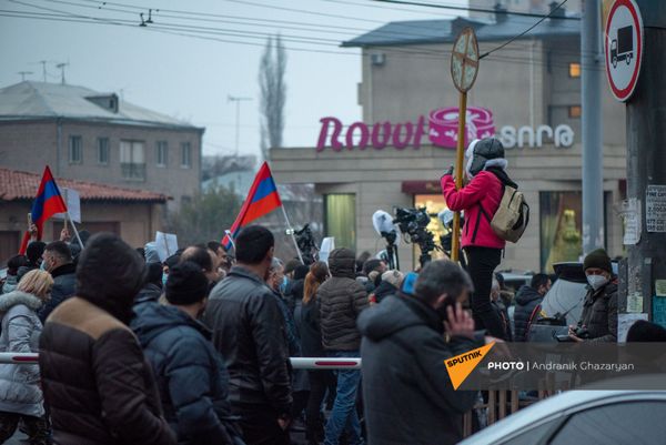 Шествие оппозиции с требованием отставки правительства Армении во главе с премьер-министром (14 декабря 2020). Еревaн - Sputnik Армения