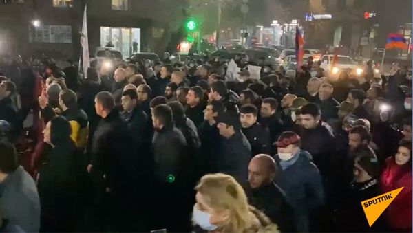 Шествие оппозиции с требованием отставки правительства и премьер-министра - Sputnik Արմենիա