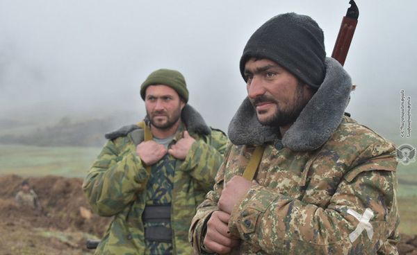 Новая смена отправилась на боевое дежурство для охраны границ Армении Новая смена отправилась на боевое дежурство для охраны границ Армении - Sputnik Армения