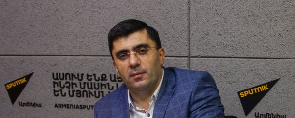 Экономист Армен Ктоян (17 декабря 2020). Еревaн - Sputnik Արմենիա