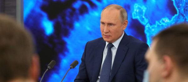 Президент РФ Владимир Путин на большой ежегодной пресс-конференции в режиме видеоконференции (17 декабря 2020). Москва - Sputnik Արմենիա