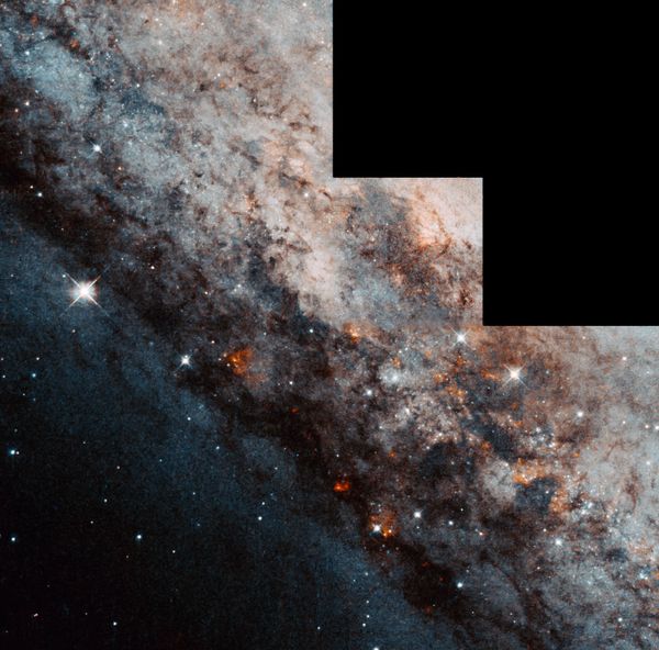 Спиральная галактика NGC 4945 с перемычкой в созвездии Центавр - Sputnik Армения