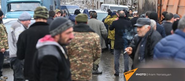 Жители Сюника перекрыли дорогу Горис-Мегри (18 декабря 2020). Сюник Жители Сюника перекрыли дорогу Горис-Мегри (18 декабря 2020). Сюник - Sputnik Армения