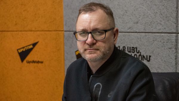 Главный редактор портала Сегодня.ру, военкор Юрий Котенок в гостях радио Sputnik - Sputnik Армения