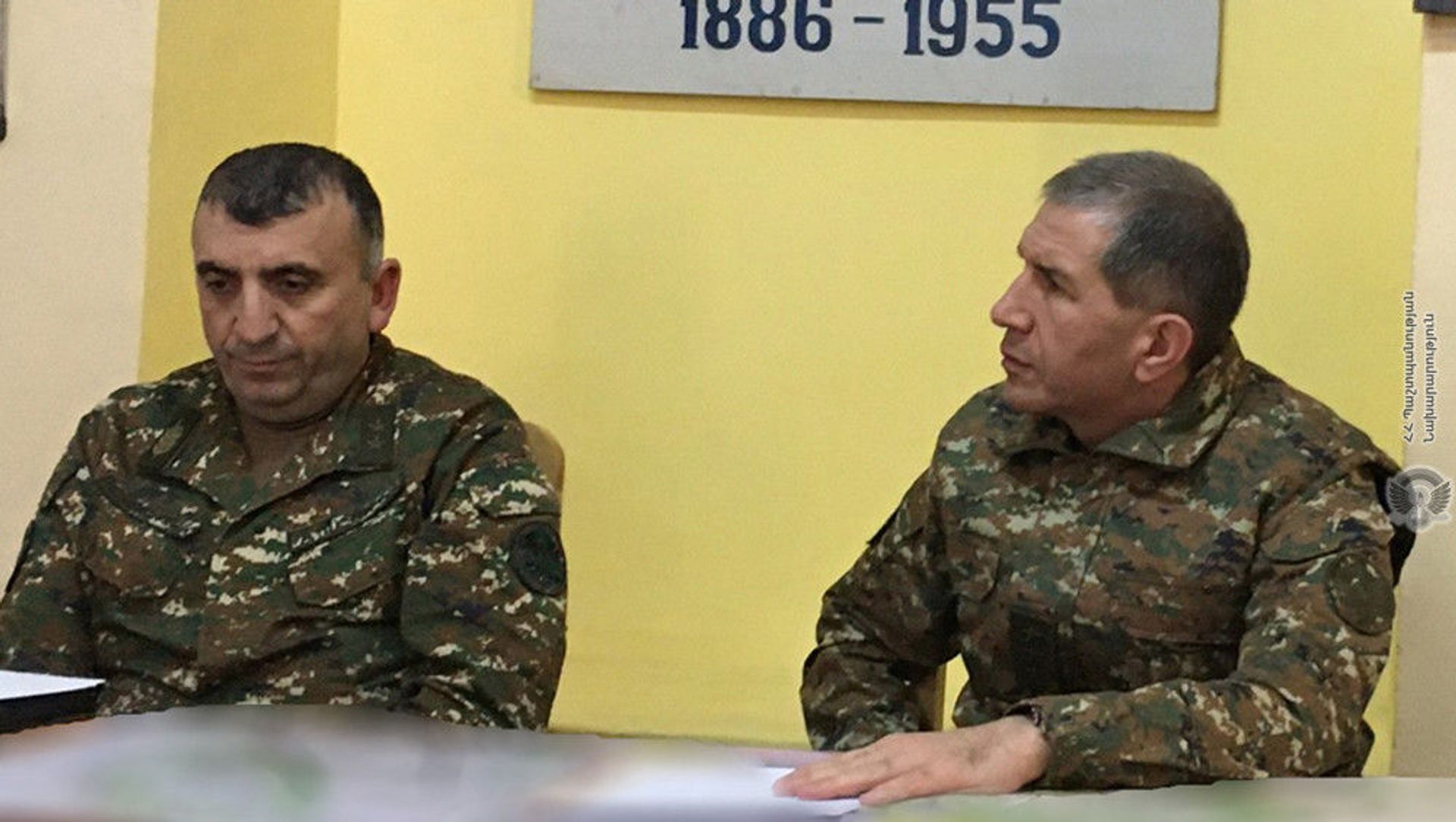 Начальник Генерального штаба ВС РА генерал-полковник Оник Гаспарян (справа) с рабочим визитом посетил Сюникскую область (19 декабря 2020). Начальник Генерального штаба ВС РА генерал-полковник Оник Гаспарян (справа) с рабочим визитом посетил Сюникскую область (19 декабря 2020). - Sputnik Армения, 1920, 04.03.2021