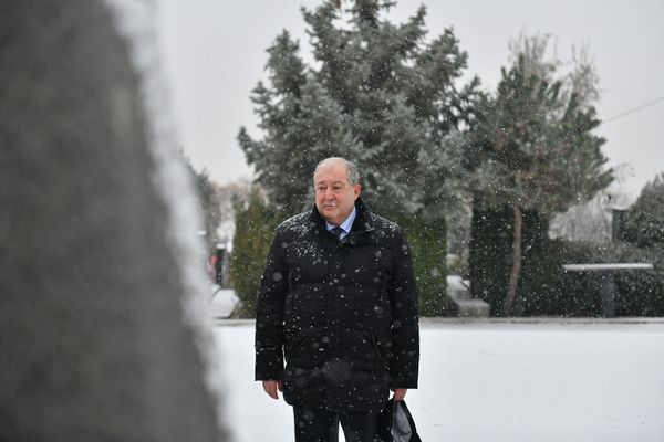 «Անհամբեր սպասում եմ այս տարվա ավարտին»․ Արմեն Սարգսյանը Եռաբլուր է այցելել. լուսանկարներ - Sputnik Արմենիա