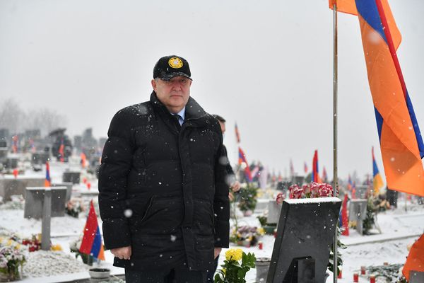 «Անհամբեր սպասում եմ այս տարվա ավարտին»․ Արմեն Սարգսյանը Եռաբլուր է այցելել. լուսանկարներ - Sputnik Արմենիա