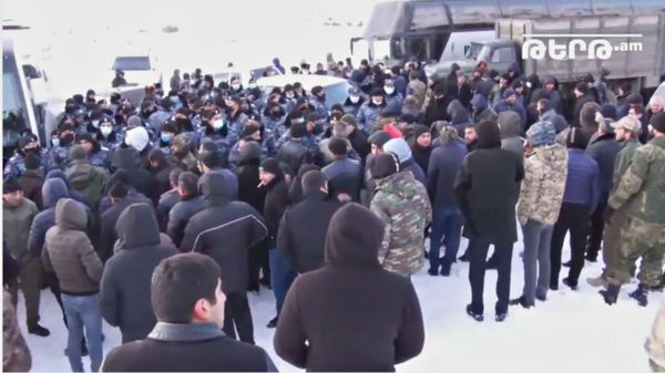 Акция в Сюнике: жители южной области Армении не пускают премьера Пашиняна - Sputnik Армения