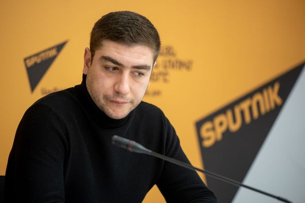 Прозападные НПО в Армении ежегодно получают свыше 30 млн долларов – на что идут эти деньги Прозападные НПО в Армении ежегодно получают свыше 30 млн долларов – на что идут эти деньги - Sputnik Армения