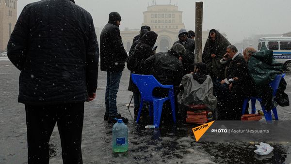 Протестующие на площади Республики в Ереване (23 декабря 2020). Еревaн - Sputnik Արմենիա