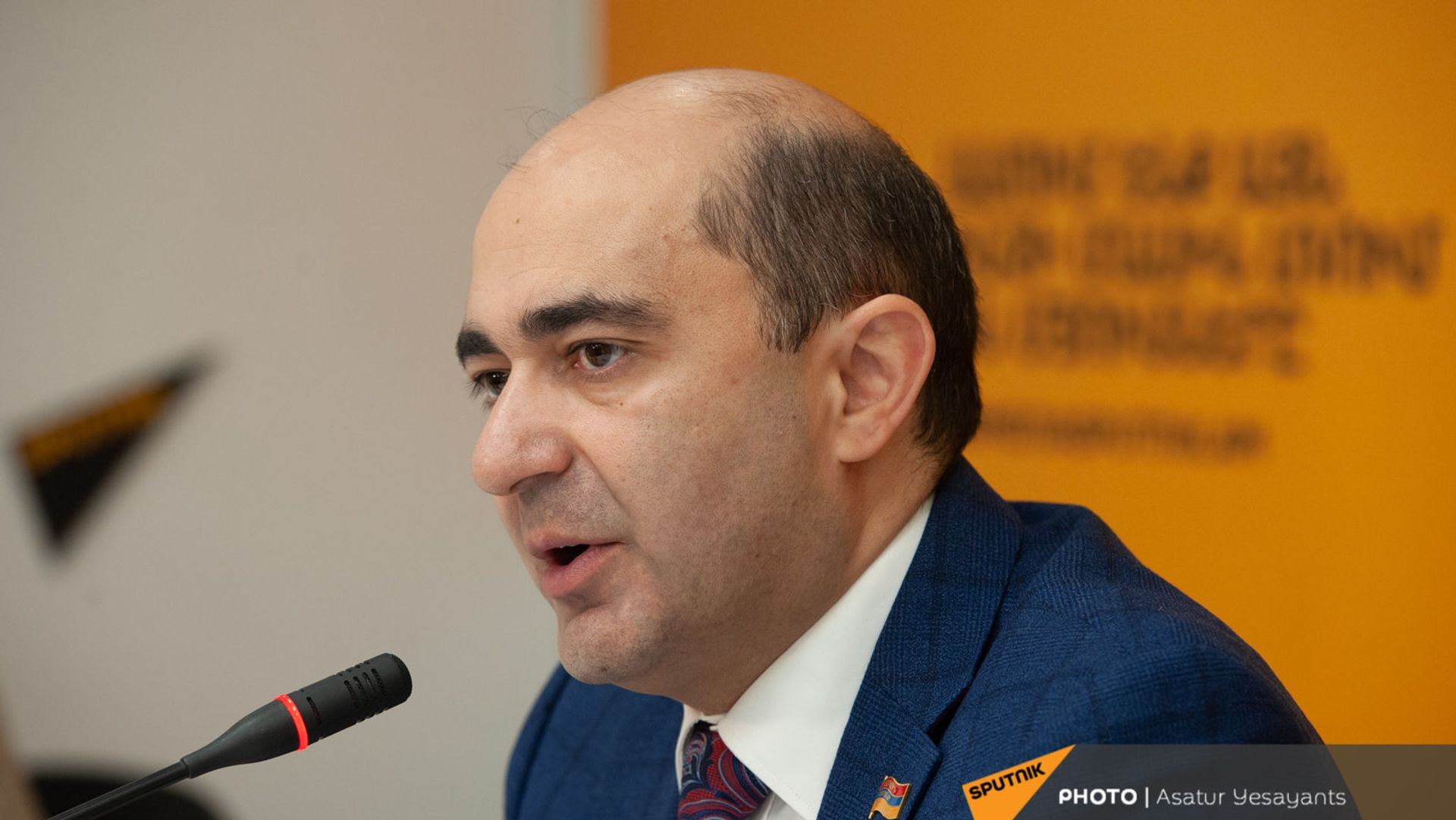 Лидер фракции Просвещенная Армения Эдмон Марукян в гостях у радио Sputnik Лидер фракции Просвещенная Армения Эдмон Марукян в гостях у радио Sputnik - Sputnik Արմենիա, 1920, 19.04.2021