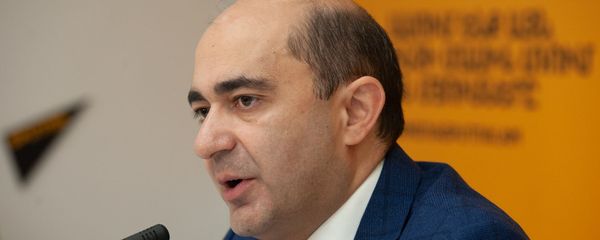 Лидер фракции Просвещенная Армения Эдмон Марукян в гостях у радио Sputnik - Sputnik Արմենիա