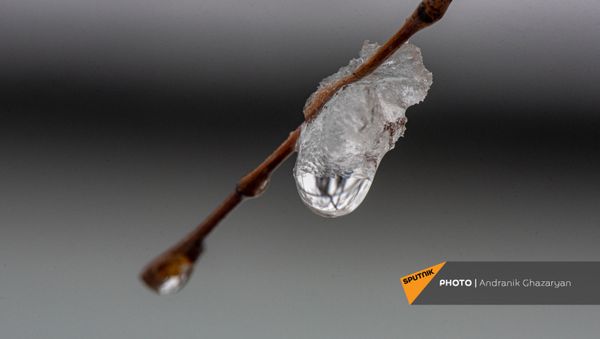 Таящий снег - Sputnik Армения