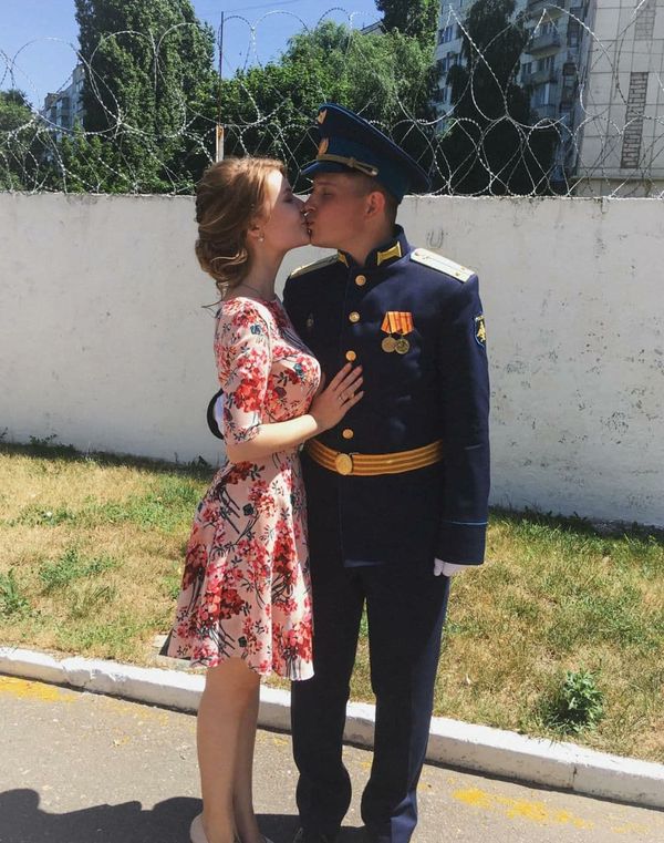 В тот момент погиб не он, а я: рассказ жены летчика подбитого ВС Азербайджана Ми-24 - Sputnik Армения
