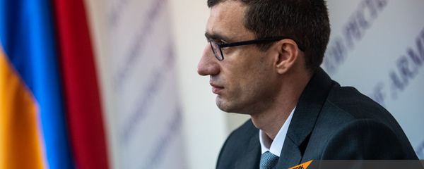 Пресс-конференция министра труда и социальных вопросов Месропа Аракеляна (25 декабря 2020). Еревaн Пресс-конференция министра труда и социальных вопросов Месропа Аракеляна (25 декабря 2020). Еревaн - Sputnik Армения