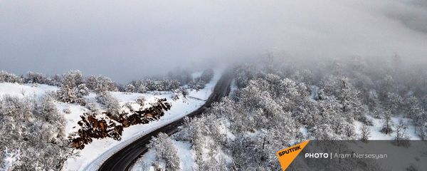 Горная дорога в Сюникской области Армении Горная дорога в Сюникской области Армении - Sputnik Արմենիա