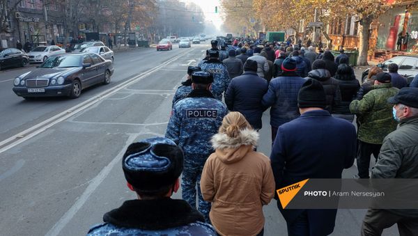 Участники акции протеста (28 декабря 2020). Еревaн - Sputnik Армения