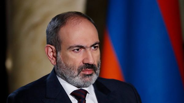 Интервью премьер-министра Никола Пашиняна в прямом эфире Петросу Казаряну (27 декабря 2020). Еревaн - Sputnik Армения