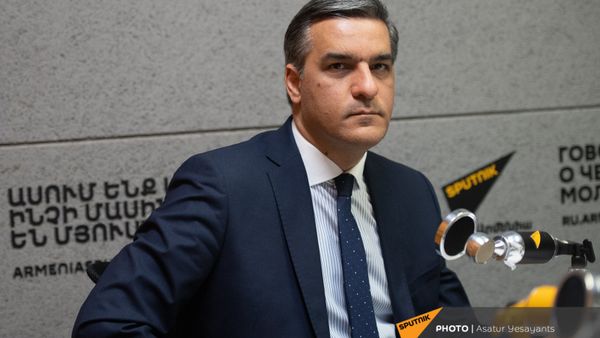 Омбудсмен Арман Татоян в гостях у радио Sputnik  - Sputnik Армения