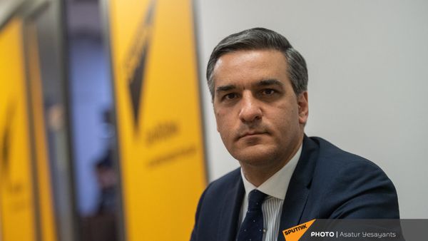Омбудсмен Арман Татоян в гостях у радио Sputnik  - Sputnik Армения