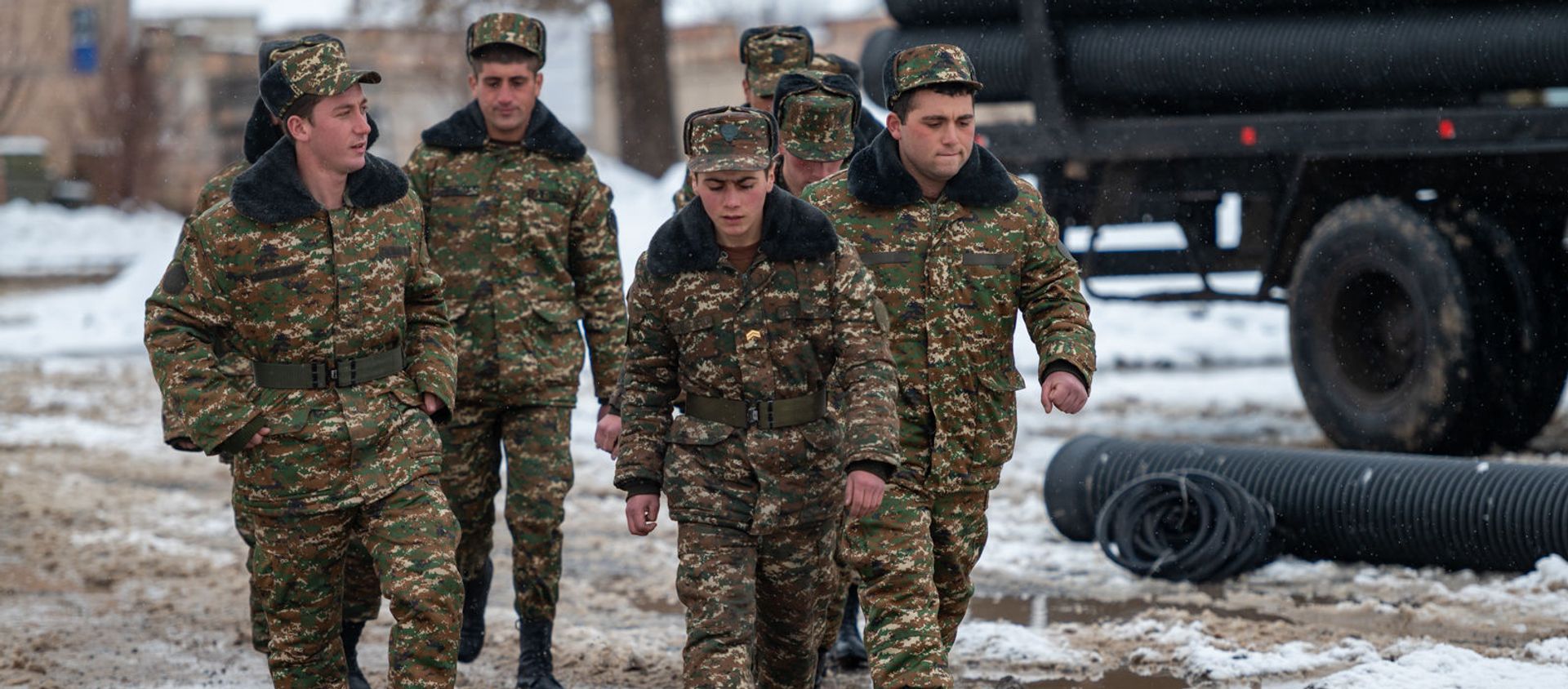 Будни артиллерийского полка, защищающего Карвачар в дни войны (17 декабря 2020). Варденис - Sputnik Армения, 1920, 23.04.2021