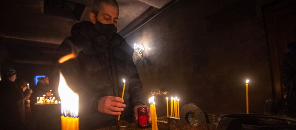 Святая литургия Чрагалуйца в церкви Сурб Григор Лусаворич (5 января 2021). Еревaн - Sputnik Армения