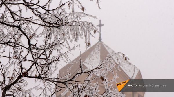 Рождественский сочельник в церкви Святого Просветителя (5 января 2021). Еревaн - Sputnik Армения