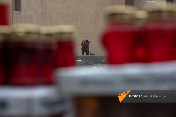 Рождественский сочельник в церкви Святого Просветителя (5 января 2021). Еревaн Рождественский сочельник в церкви Святого Просветителя (5 января 2021). Еревaн - Sputnik Армения