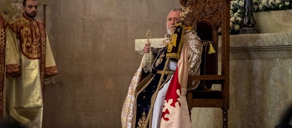 Католикос Гарегин Второй во время Рождественской литургии в соборе Святого Григория Просветителя (6 января 2021). Еревaн - Sputnik Արմենիա