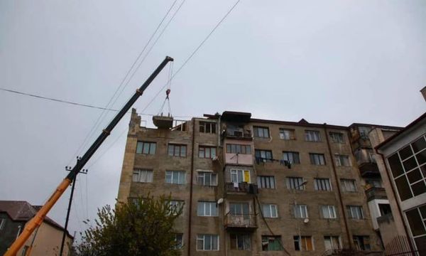 Отремонтировано уже 250 домов: в Карабахе восстанавливают сотни жилых домов - Sputnik Армения