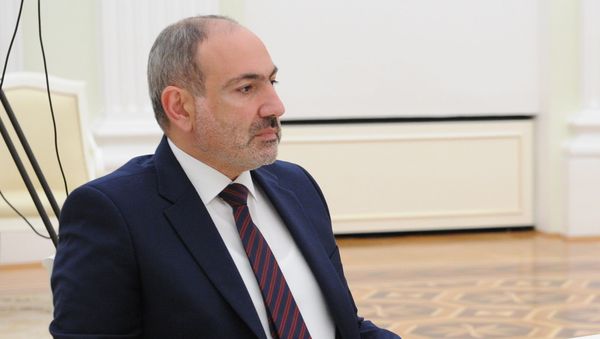 Премьер-министр Армении Никол Пашинян во время трёхсторонних переговоров (11 января 2021). Москва - Sputnik Армения
