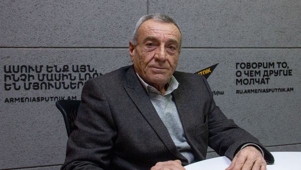 Литературовед Серж Срапионян в гостях радио Sputnik - Sputnik Արմենիա