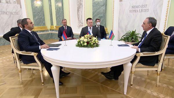 Трехсторонняя встреча генеральных прокуроров Армении, России и Азербайджана (12 января 2020). Москвa Трехсторонняя встреча генеральных прокуроров Армении, России и Азербайджана (12 января 2020). Москвa - Sputnik Армения